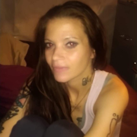 Meet your Posher, Jessica - Picture 1 of 1